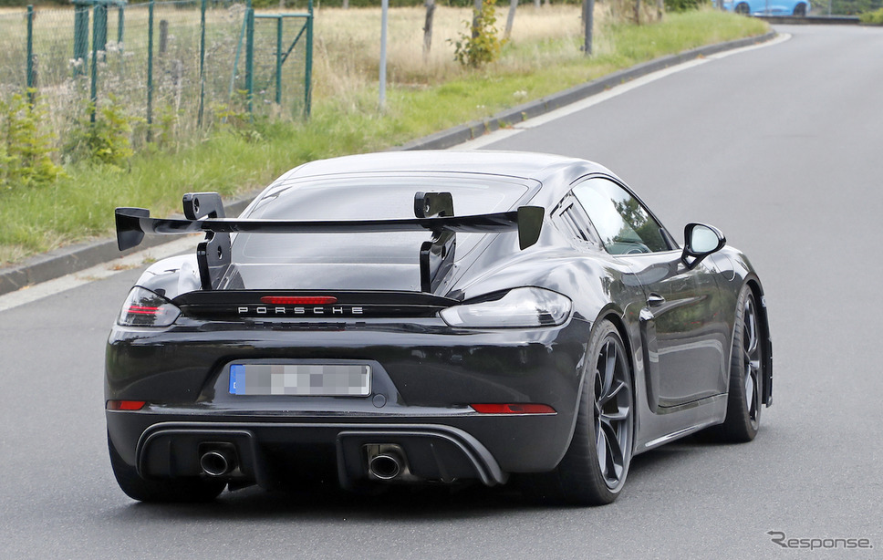 ポルシェ 718 ケイマン GT4 RS スクープ写真《APOLLO NEWS SERVICE》