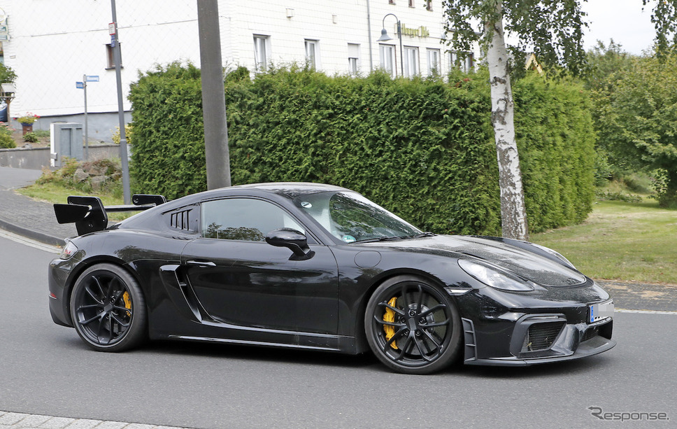 ポルシェ 718 ケイマン GT4 RS スクープ写真《APOLLO NEWS SERVICE》