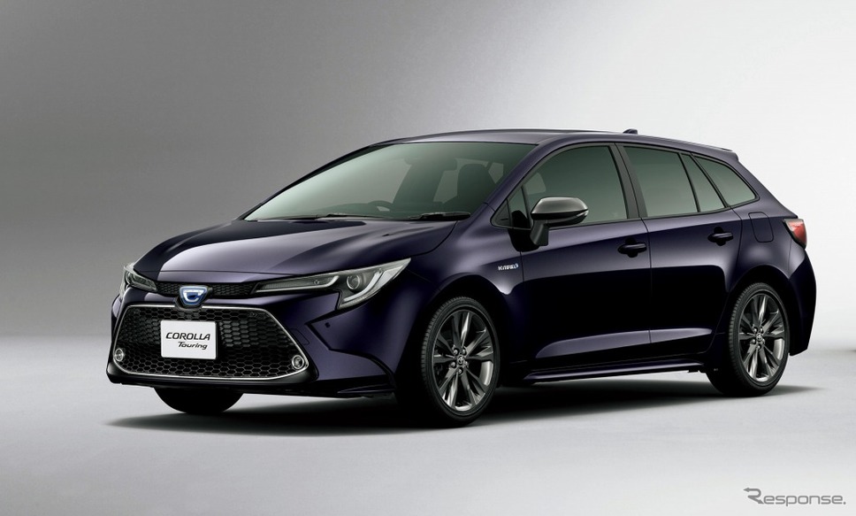 トヨタ・カローラツーリング・ハイブリッド W×B《画像:トヨタ自動車》