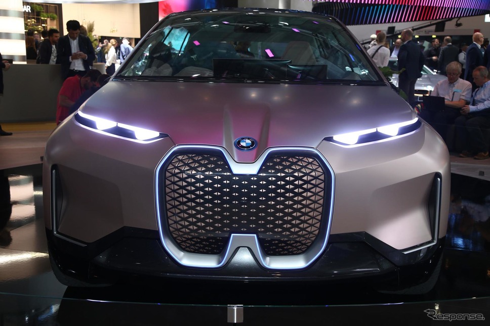 BMW ヴィジョン iNEXT(フランクフルトモーターショー2019)《photo by BMW》