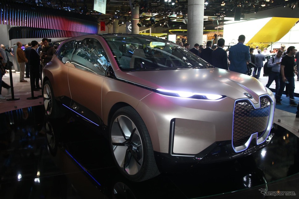 BMW ヴィジョン iNEXT(フランクフルトモーターショー2019)《photo by BMW》