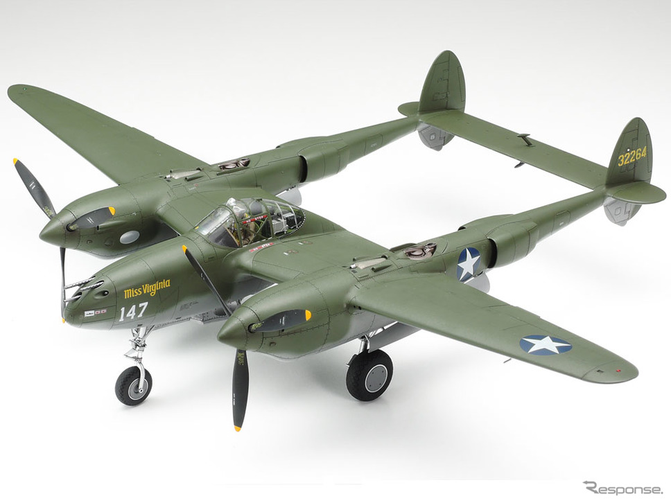 1/48ロッキード P-38F/G ライトニング《画像：タミヤ》