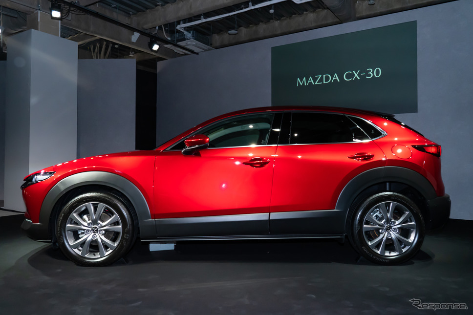 マツダCX-30《撮影 愛甲武司》