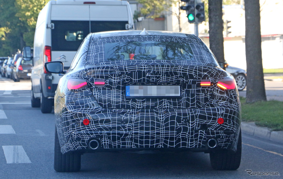 BMW 4シリーズ グランクーペ 新型プロトタイプ(スクープ写真)《APOLLO NEWS SERVICE》
