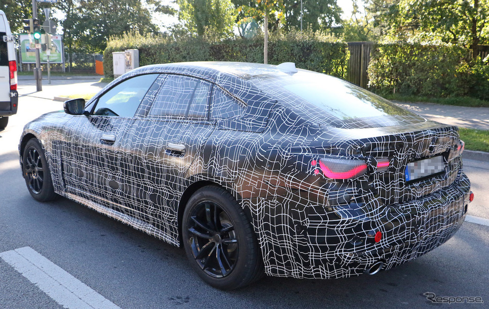 BMW 4シリーズ グランクーペ 新型プロトタイプ(スクープ写真)《APOLLO NEWS SERVICE》