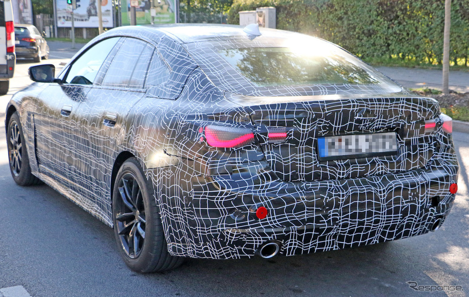 BMW 4シリーズ グランクーペ 新型プロトタイプ(スクープ写真)《APOLLO NEWS SERVICE》