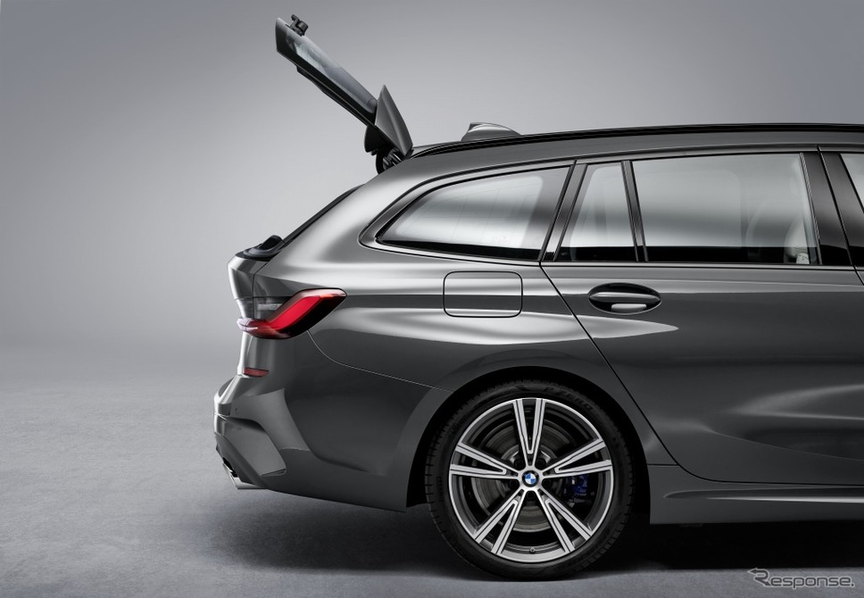 BMW 3シリーズ ツーリング 新型《画像：ビー・エム・ダブリュー》