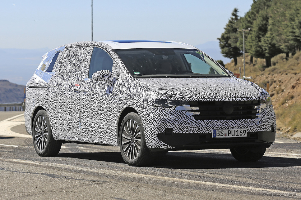 VWの新型高級ミニバン「ヴィロラン」開発車両（スクープ写真）《APOLLO NEWS SERVICE》