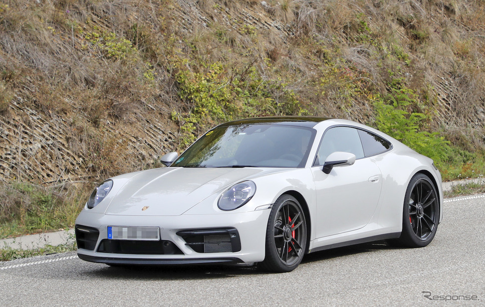 ポルシェ 911 GTS 開発車両(スクープ写真)《APOLLO NEWS SERVICE》