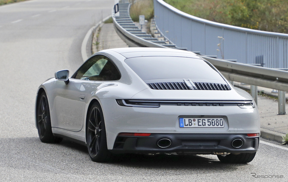 ポルシェ 911 GTS 開発車両(スクープ写真)《APOLLO NEWS SERVICE》