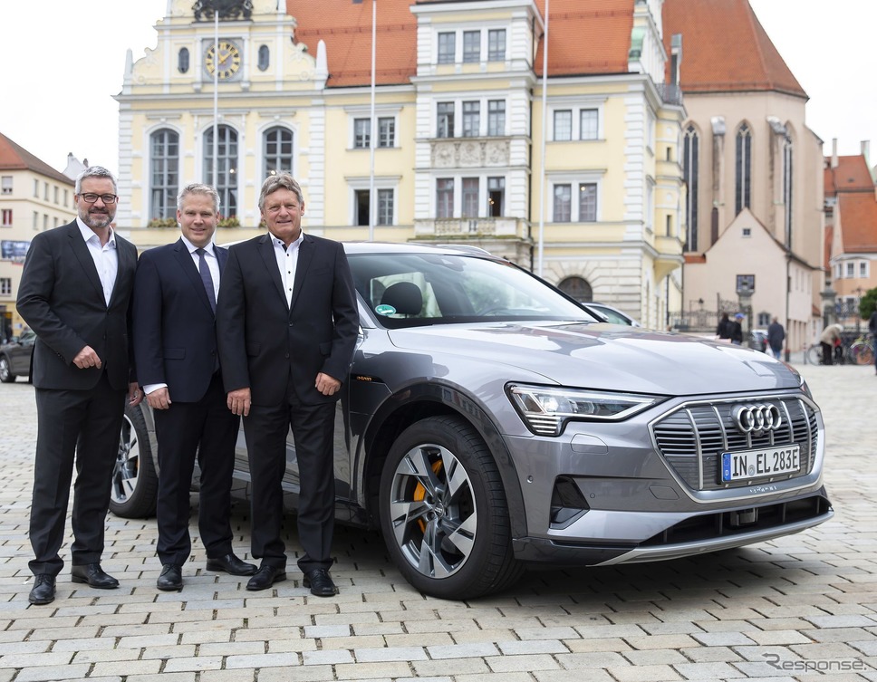 提携を結んだアウディ、ドイツ・インゴルシュタット市、ドイツテレコムの首脳《photo by Audi》