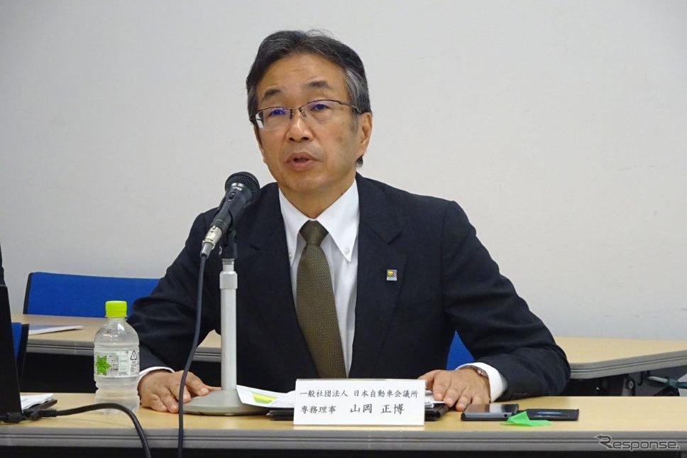 日本自動車会議所 山岡専務理事《撮影 池原照雄》