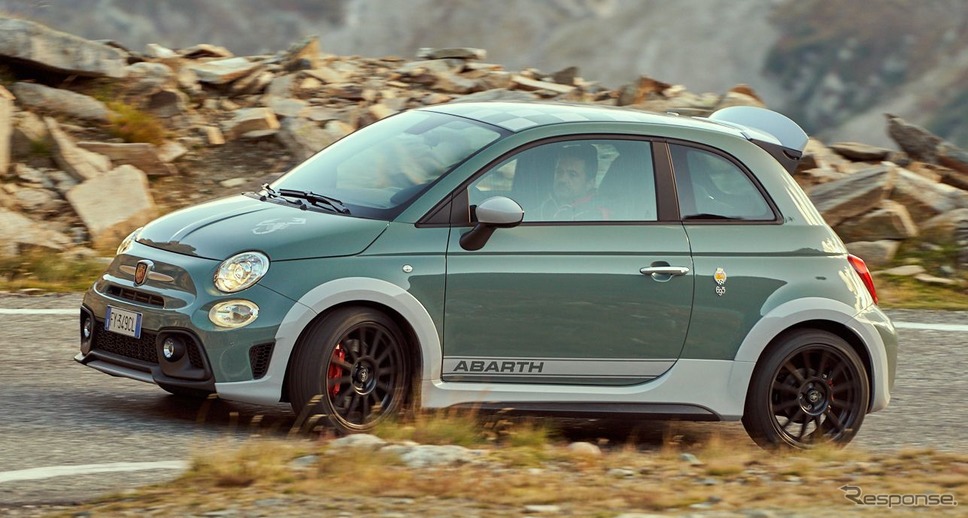 アバルト 695 70°アニバーサリオ《photo by Abarth》
