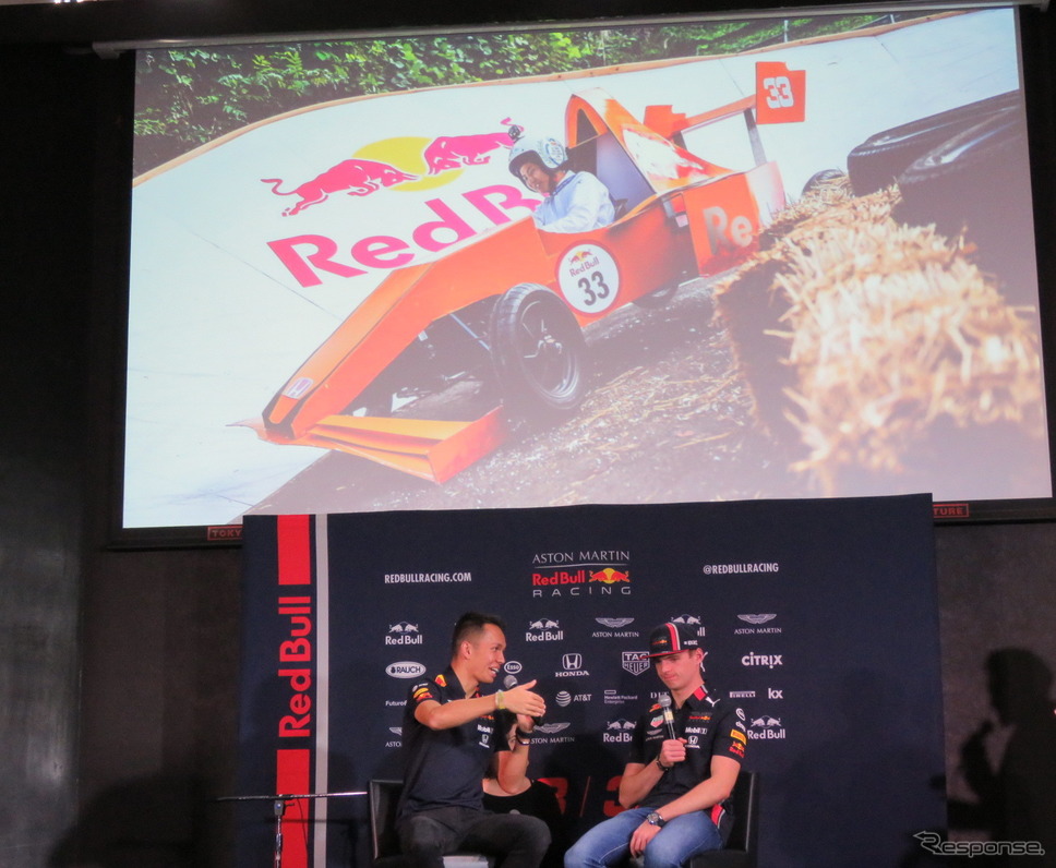 鈴鹿への意気込みを語った、Aston Martin Red Bull Racingのアルボン(左)とフェルスタッペン(右)。《撮影 遠藤俊幸》