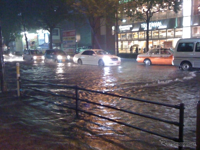 冠水した道路（イメージ）《写真AC》