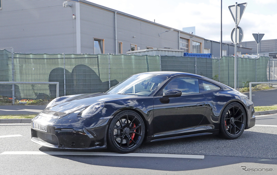 ポルシェ 911 GT3ツーリング 開発車両(スクープ写真)《APOLLO NEWS SERVICE》