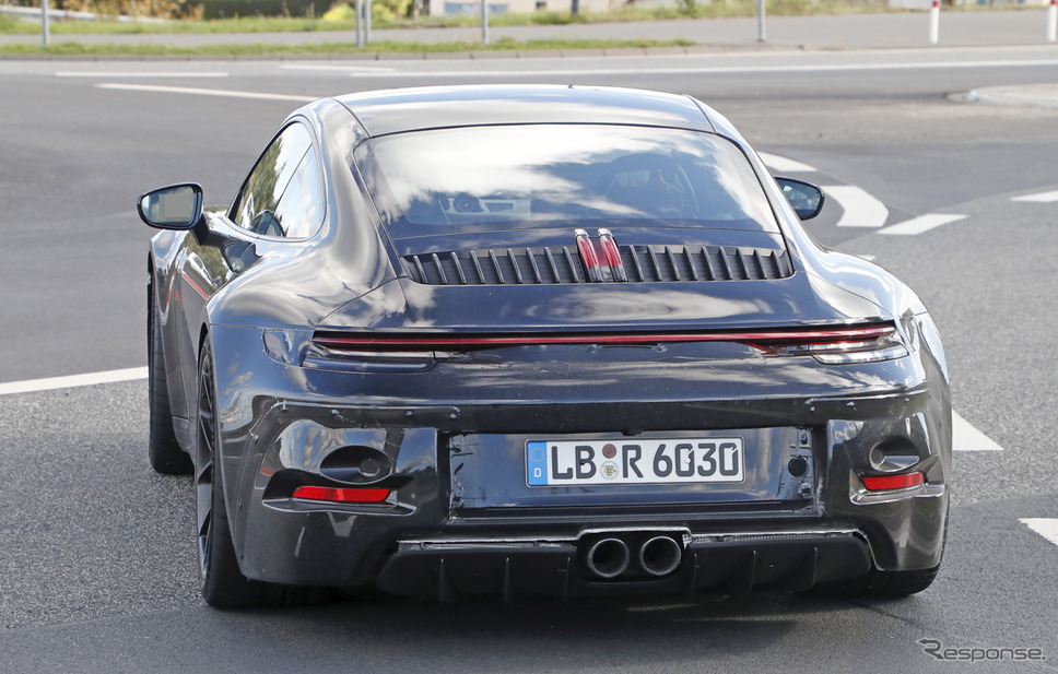 ポルシェ 911 GT3ツーリング 開発車両(スクープ写真)《APOLLO NEWS SERVICE》