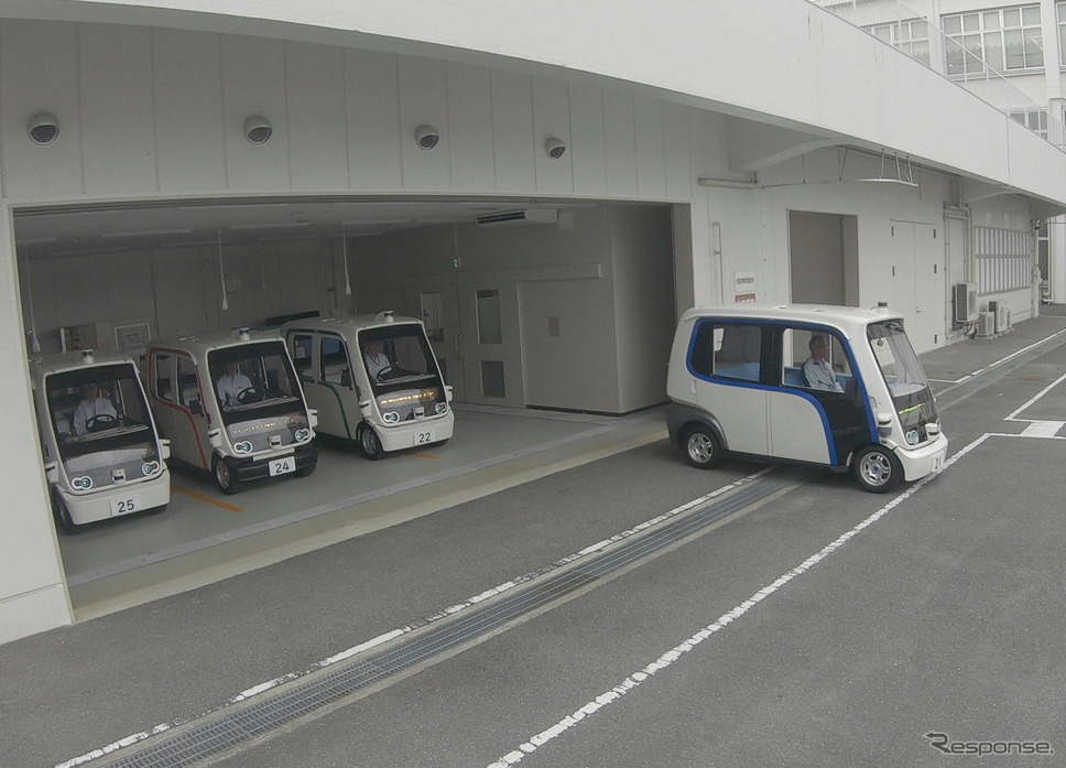パナソニックが本社エリアで開始した自動運転ライドシェアサービスの様子《パナソニック提供》
