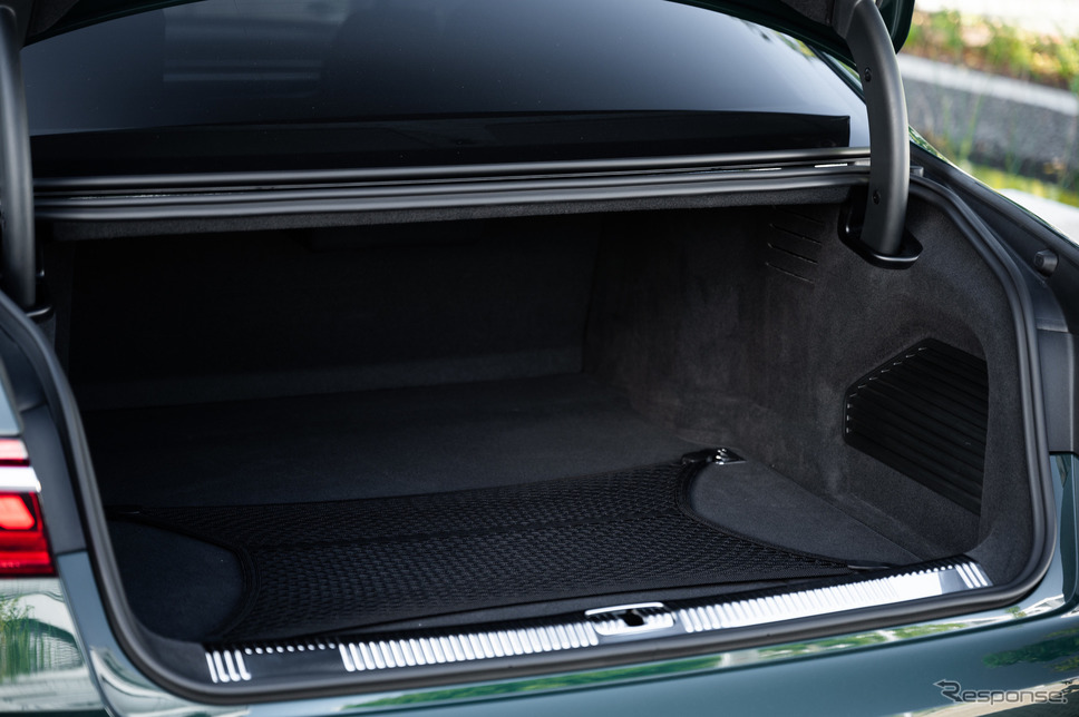 アウディ A8 L 60 TFSI e クワトロ《photo by Audi》