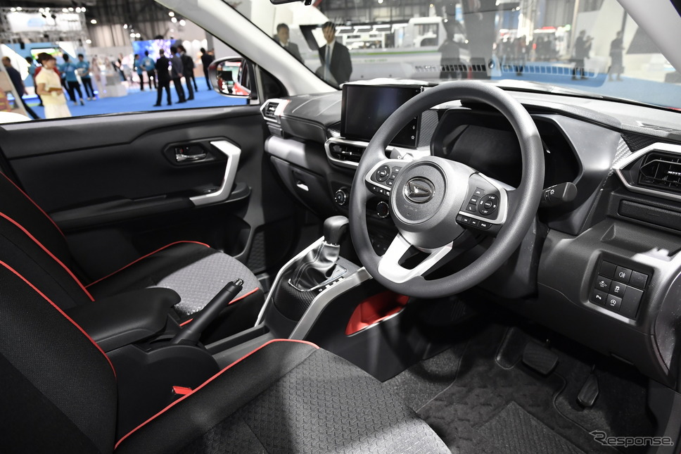 ダイハツ 新型コンパクトSUV(東京モーターショー2019)《撮影 雪岡直樹》