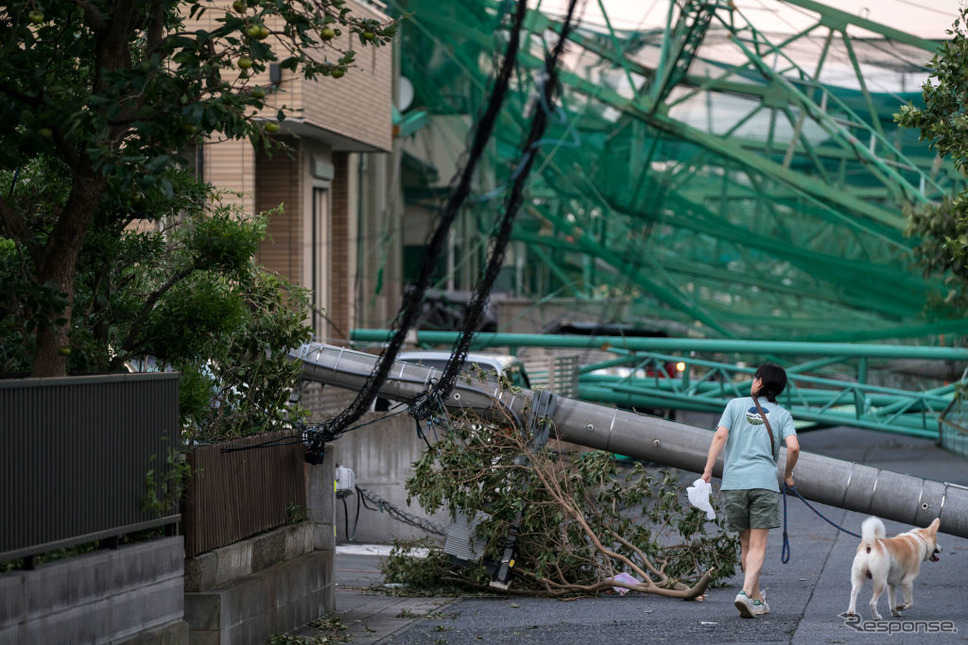 台風15号の被害（9月10日、千葉県市原市）《photo (c) Getty Images》