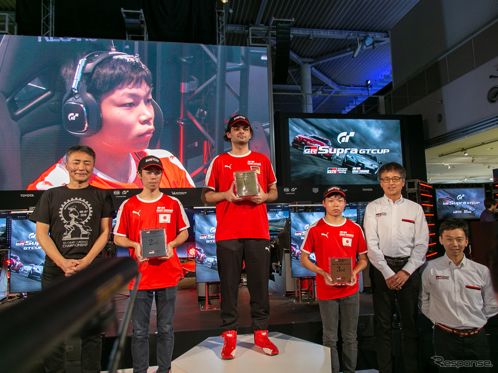 e-Motorsports大会「GR Supra GT CUP 決勝大会」(東京モーターショー2019)《撮影 二城利月》