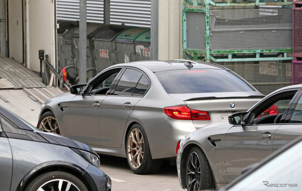 BMW M5 CS 市販型 プロトタイプ スクープ写真《APOLLO NEWS SERVICE》