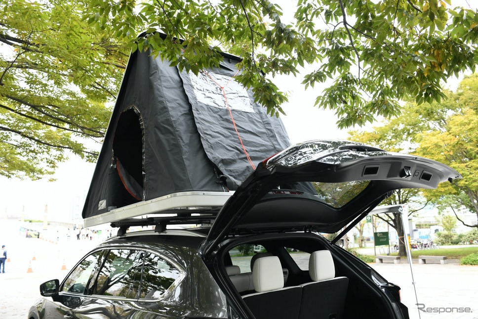 マツダCX-8犬用用品装着車(東京モーターショー2019)《撮影 安藤貴史》