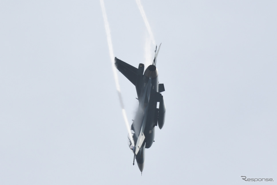 SUPER GT 最終戦、F-2戦闘機の歓迎フライト《撮影 雪岡直樹》