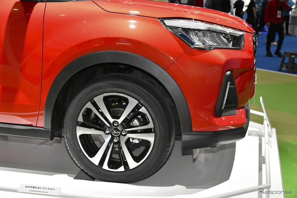 ダイハツの新型コンパクトSUV(東京モーターショー2019)《撮影 雪岡直樹》