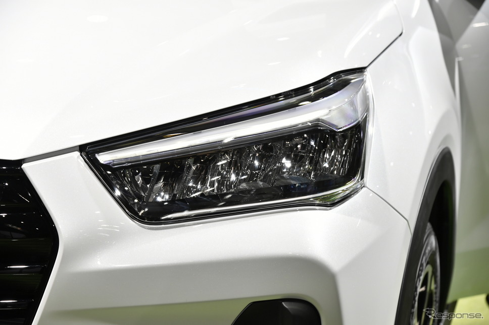 ダイハツの新型コンパクトSUV(東京モーターショー2019)《撮影 雪岡直樹》