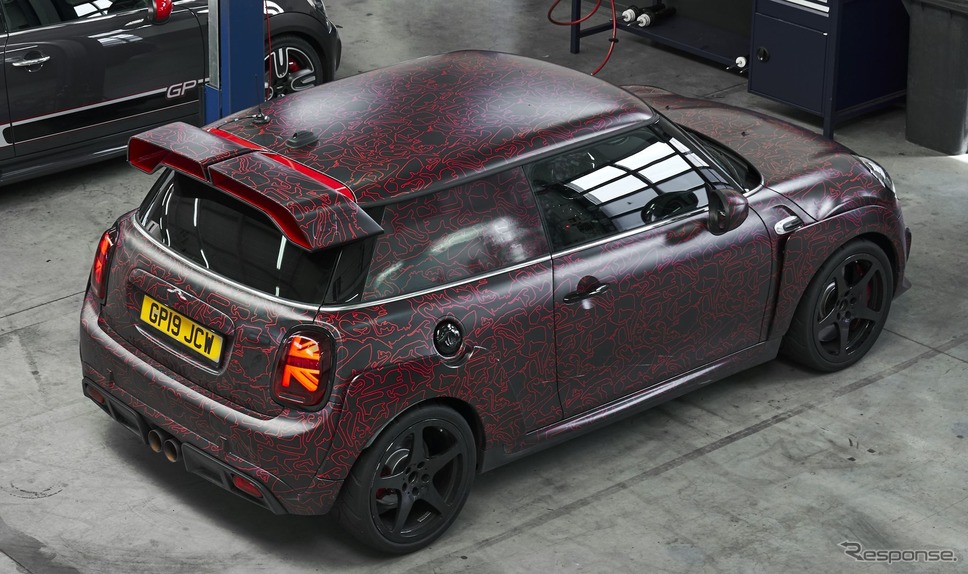 MINI ジョンクーパーワークス GP 新型のプロトタイプ《photo by MINI》