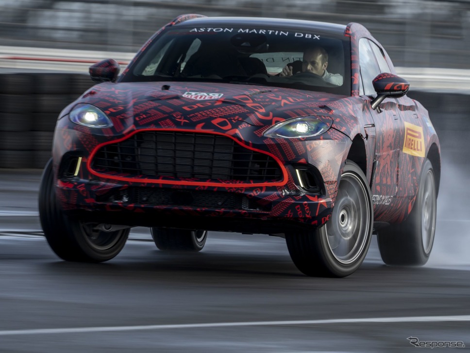 アストンマーティン DBX のプロトタイプ《photo by Aston Martin》