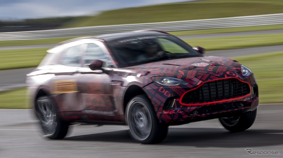 アストンマーティン DBX のプロトタイプ《photo by Aston Martin》