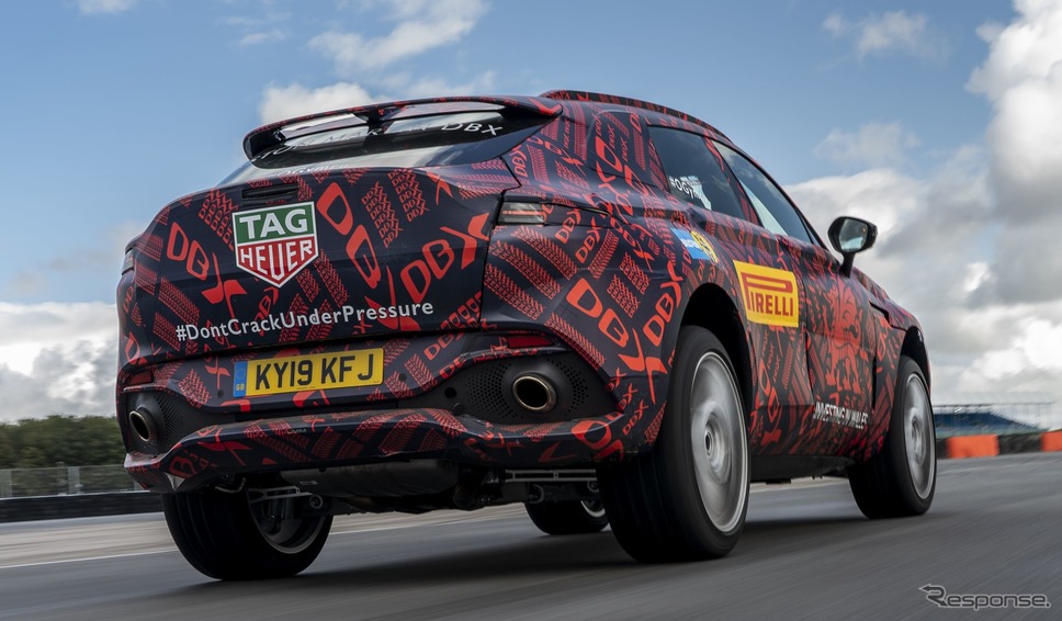 アストンマーティン DBX のプロトタイプ《photo by Aston Martin》