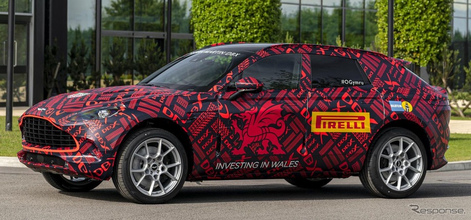アストンマーティン DBX のプロトタイプ《photo by Aston Martin》