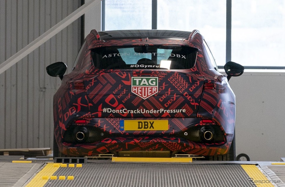 アストンマーティン DBX のプロトタイプ《photo by Aston Martin》
