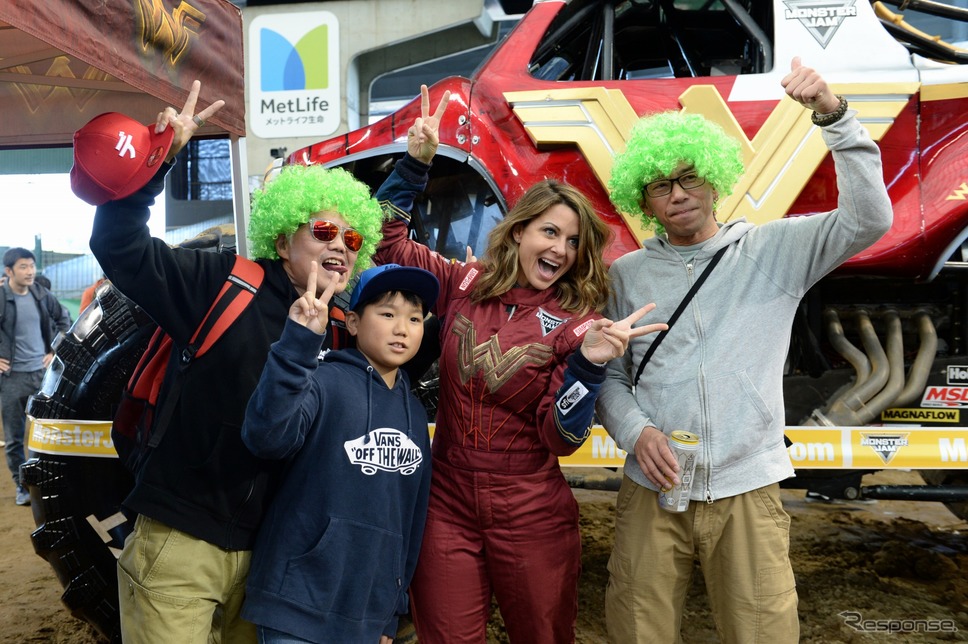 ピットパーティーではドライバーと記念撮影できる《画像 (c)2019 Feld Motor Sports, Inc.》
