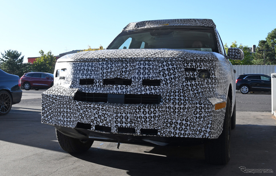 フォード 新型SUV 開発車両（スクープ写真）《APOLLO NEWS SERVICE》