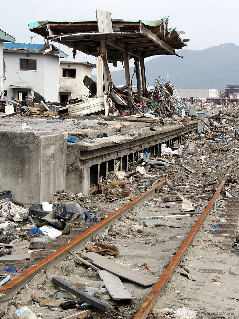 南気仙沼駅(2011年6月13日)《photo (c) Getty Images》