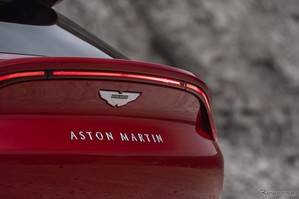 アストンマーティン DBX《photo by Aston Martin》