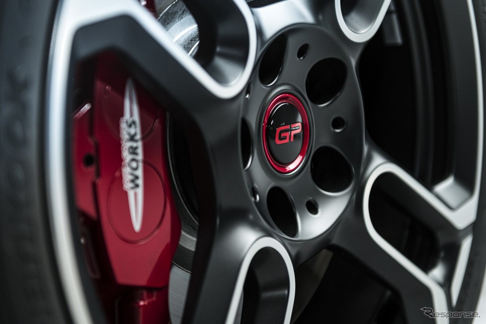 MINI ジョンクーパーワークス(JCW)GP 新型《photo by MINI》