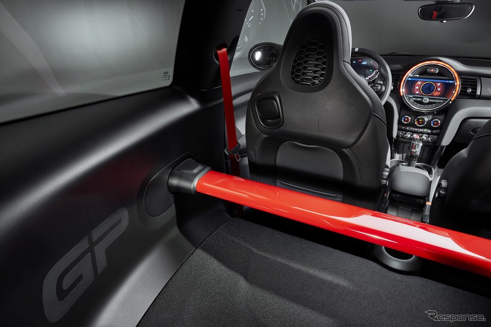 MINI ジョンクーパーワークス(JCW)GP 新型《photo by MINI》