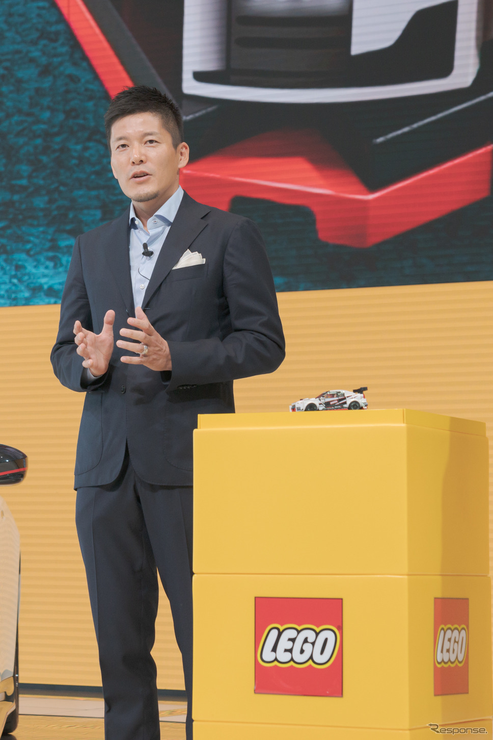 LEGO APAC Region General Manager長谷川敦氏は、子供達の憧れでもあるスーパーカーは、レゴにとって非常に大事な商品だと語った。《撮影 関口敬文》
