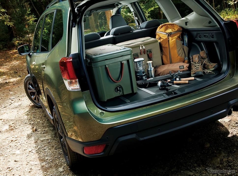 カーゴルーム収納イメージ《画像：SUBARU》