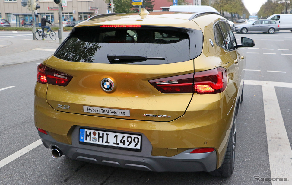 BMW X2 xDrive 25e 開発車両スクープ写真《APOLLO NEWS SERVICE》