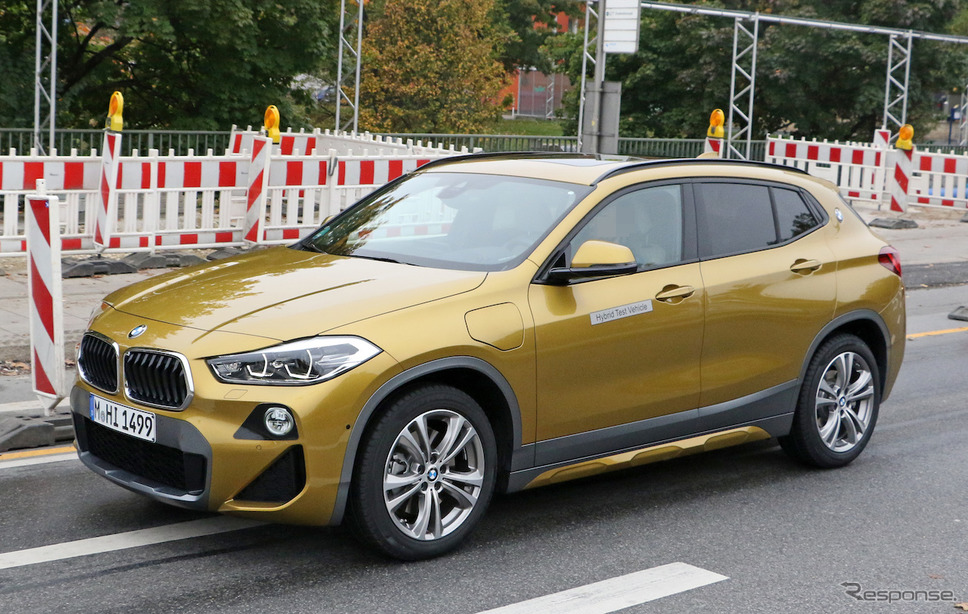 BMW X2 xDrive 25e 開発車両スクープ写真《APOLLO NEWS SERVICE》