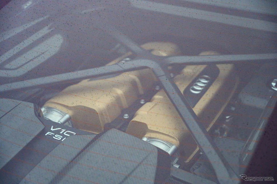 アウディ R8 Decennium（デセニウム）納車式《画像：アウディジャパン》