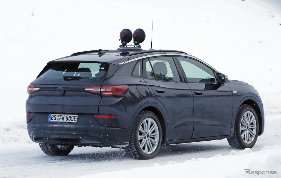 VW ID.4X 開発車両（スクープ写真）《APOLLO NEWS SERVICE》