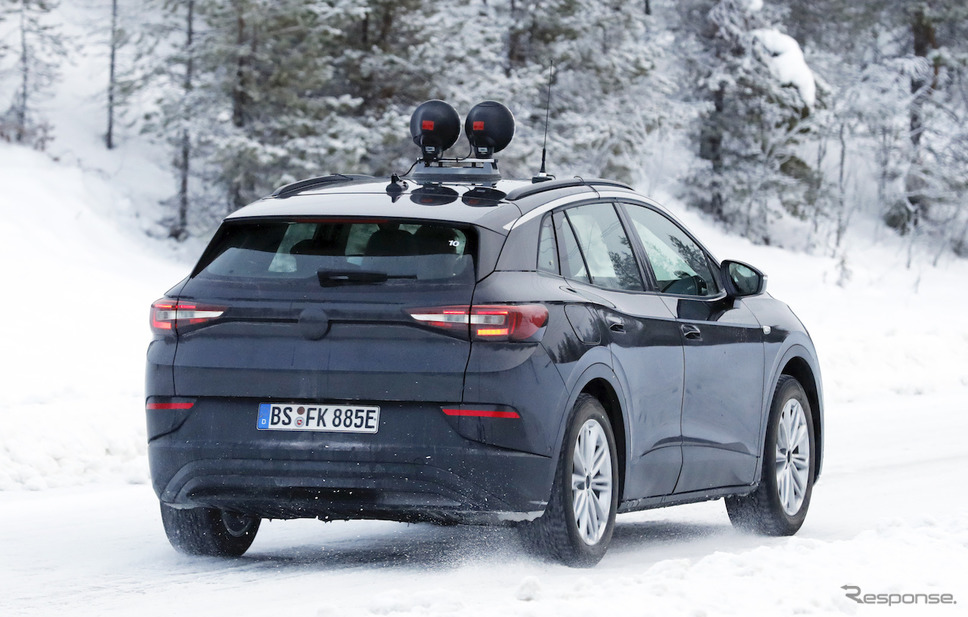 VW ID.4X 開発車両（スクープ写真）《APOLLO NEWS SERVICE》